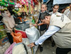 Satgas Pangan Polda Jatim Sidak Pasar Pucang, Usut Beras Premium di Atas HET